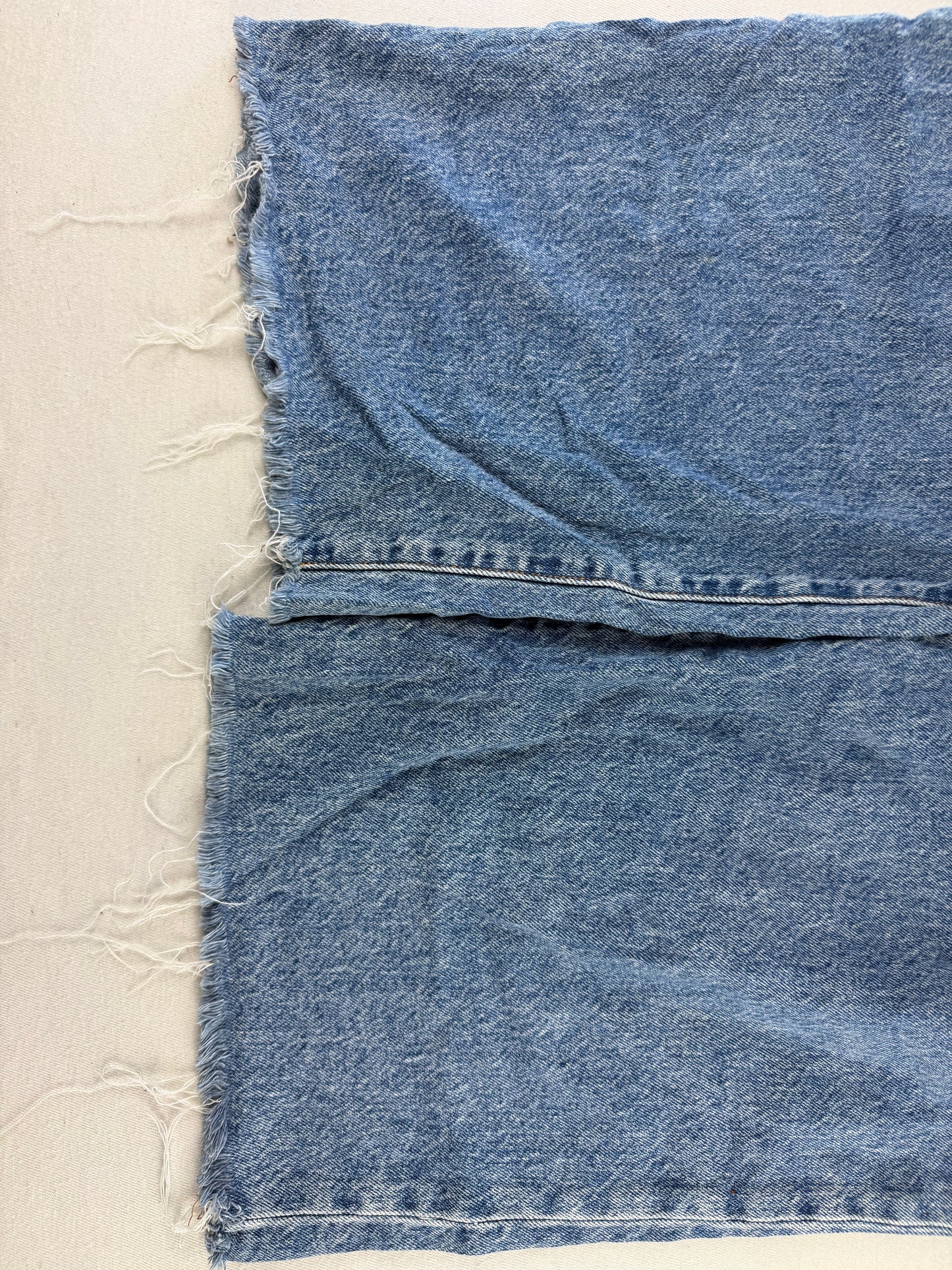 Levi's Ribcage Pleated Crop Jeans W28/L25